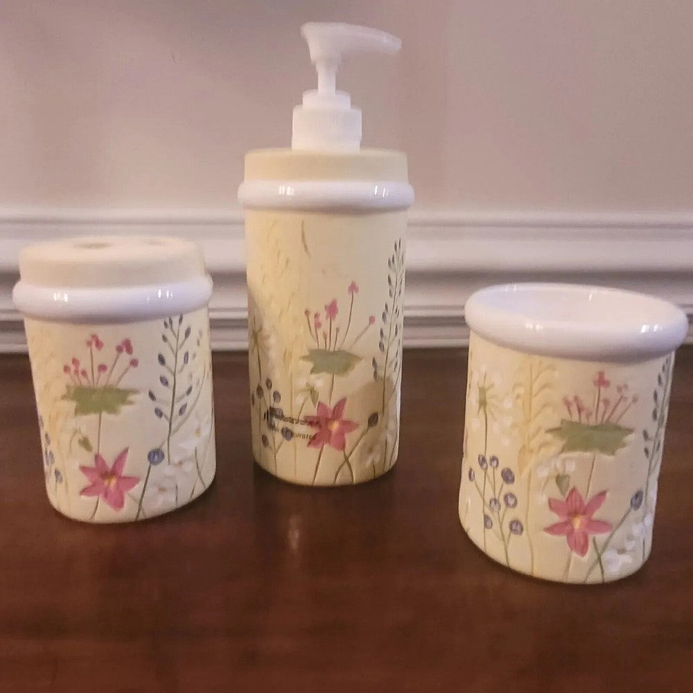 BATHROOM ACCESSORY WILDFLOWER PATCH SET BY EXCELL