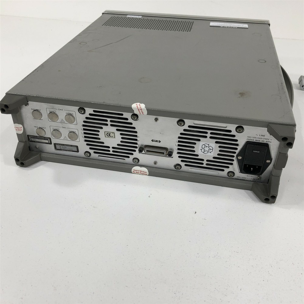 Hewlett Packard 8130A Pulse Generator 300 MHz