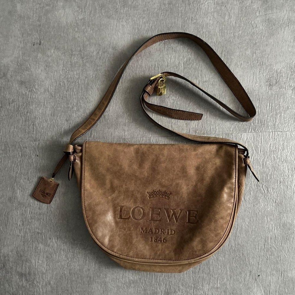 Loewe Shoulder Bag Leather Brown Authentic G12213143