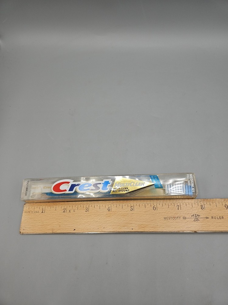 Vintage CREST Multi Clean Toothbrush medium 61 full Size Blue