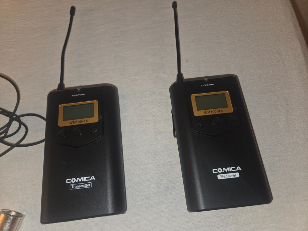 COMICA CVM-WM100 - Wireless Lavalier Lapel Microphone Transmitter Receiver