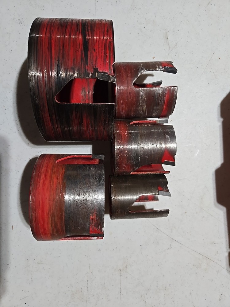 5 Milwaukee Hole Saws w/ Carbide Teeth & Hard Case Used 4 different sizes