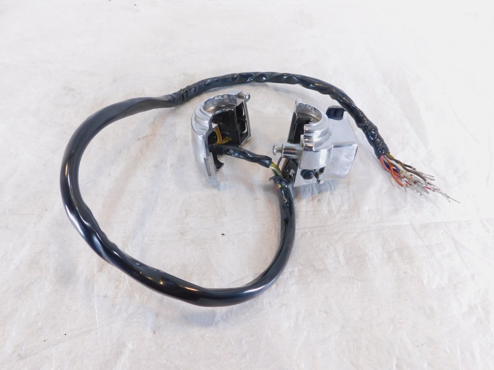 Harley Electra Glide Ultra Classic Chrome Left Handlebar Speaker Volume Switch