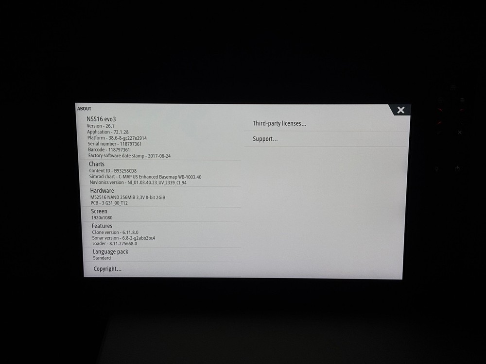 Simrad NSS16 evo3 16” MFD Chartplotter Fishfinder Multifunctional Display