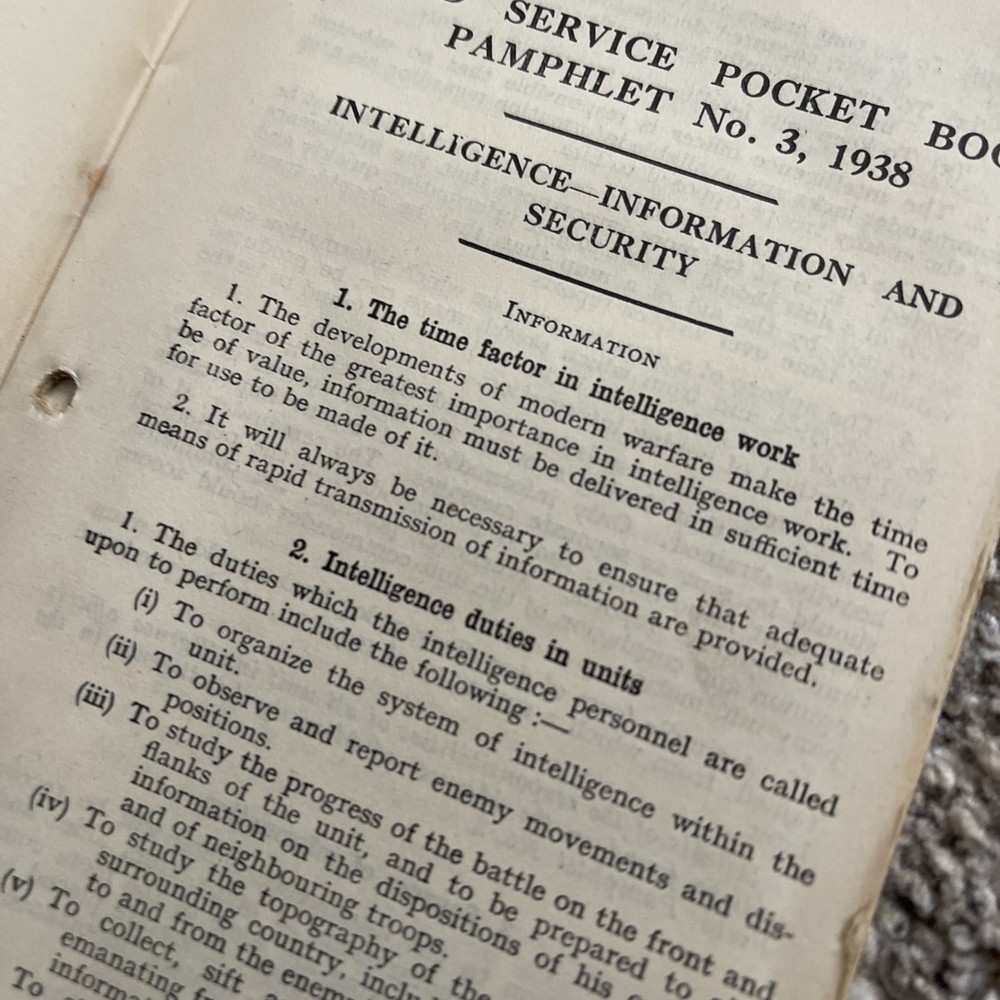 WW2 Field Service Pocket Book No.3 Intelligence Information & Security - 1939