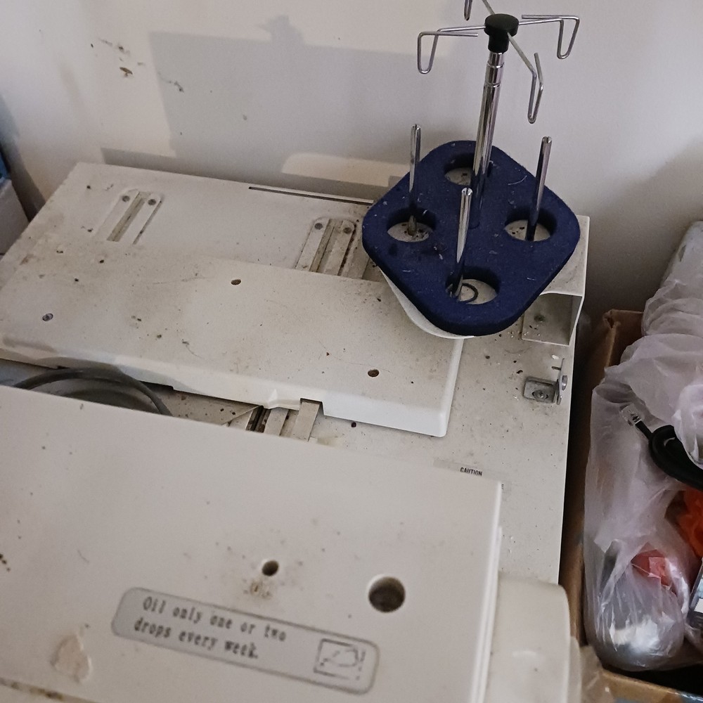 Melco EP1 Embroidery Machine With User Guide Book