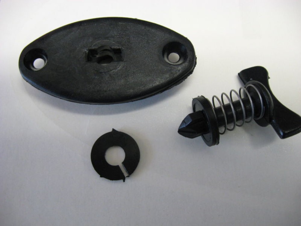 Skeeter boats windshield hardware twist type 91160889