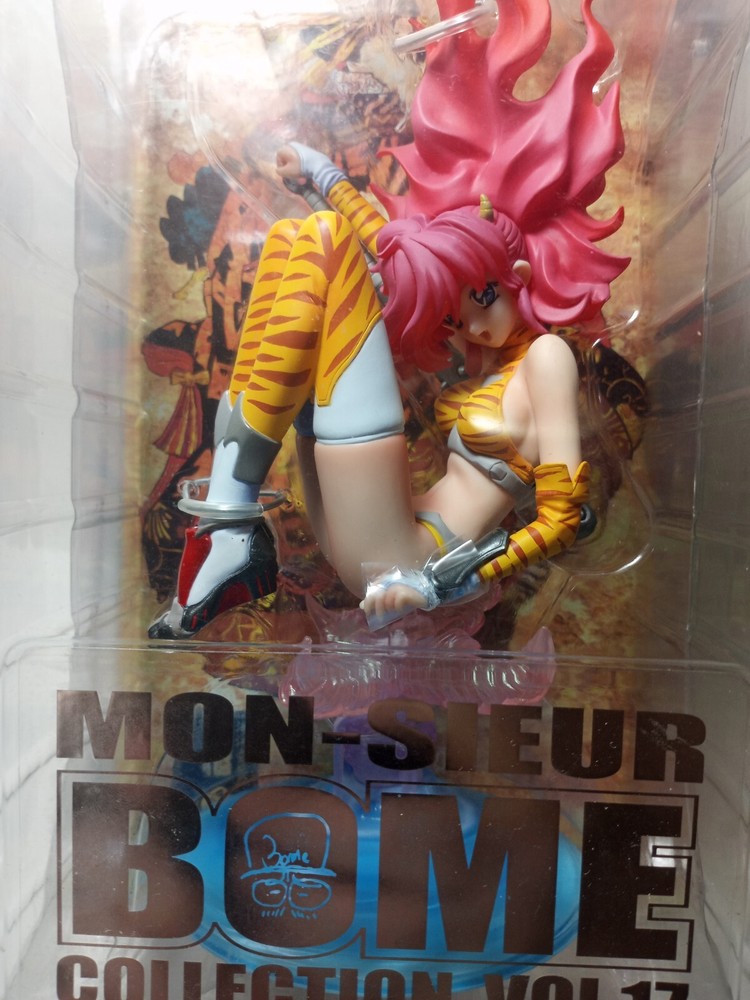 Mon-Sieur Collection Volume 11 & 17 Figurines