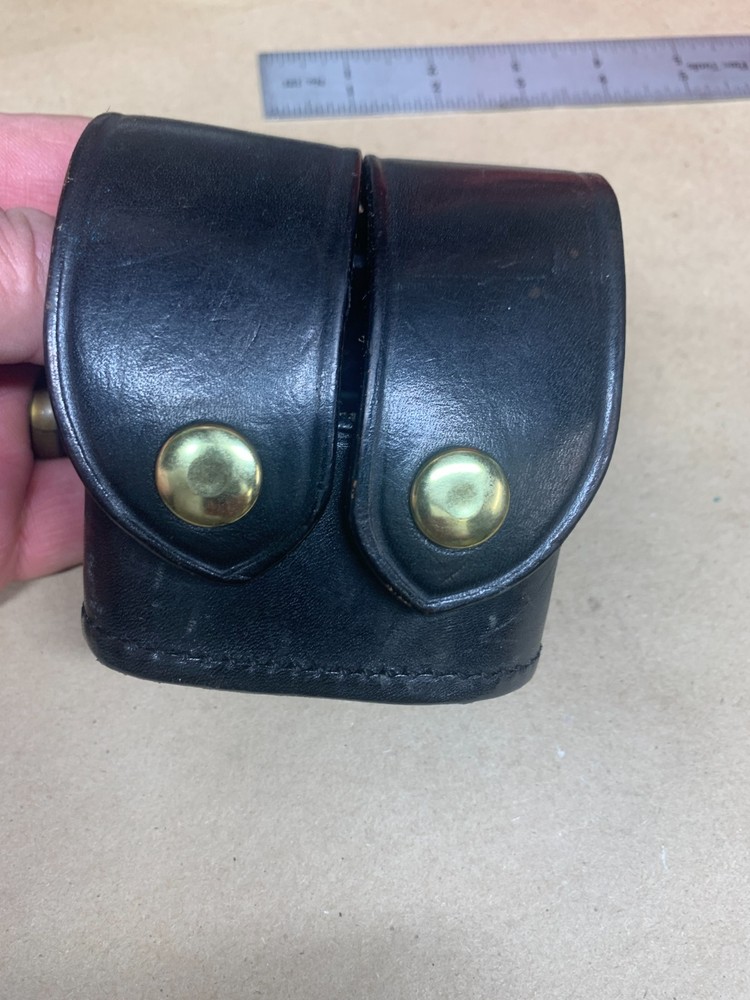 Safariland Comp 2 or HKS Medium Speedloader Double Pouch