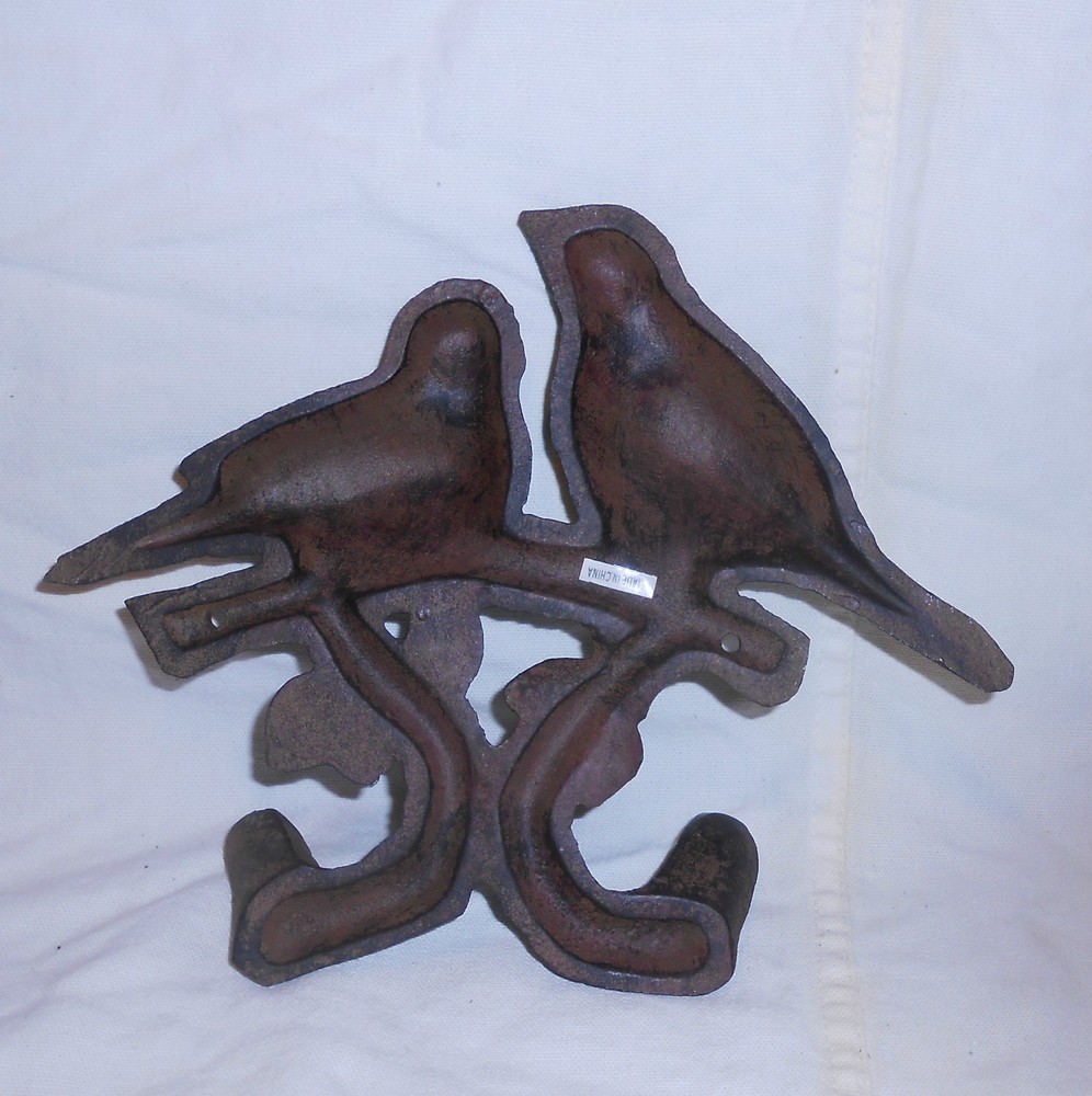 CAST IRON RUST FINISH 2 BIRD COAT HOOK (2 HOOKS)
