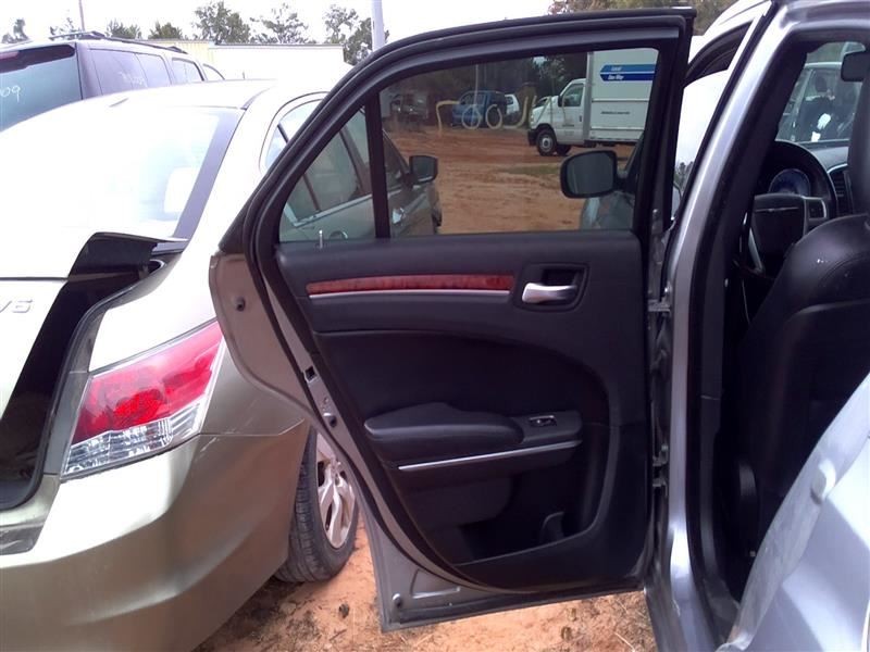 300 2014 High Mounted Stop Light 1037427861