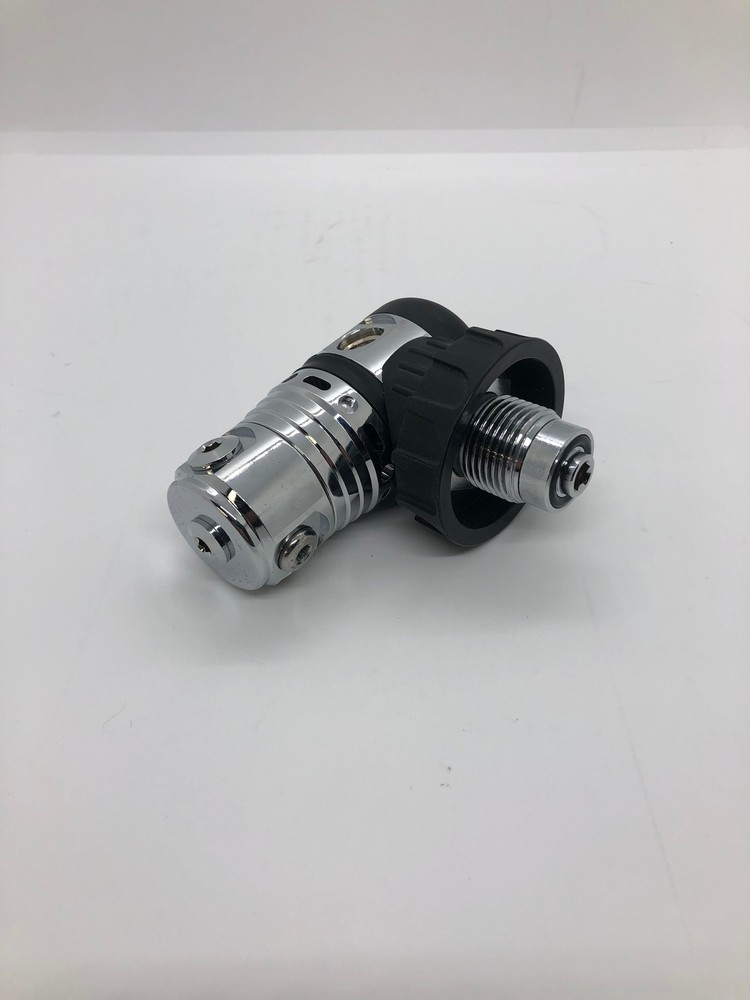 First Stage Regulator - balanced piston, DIN