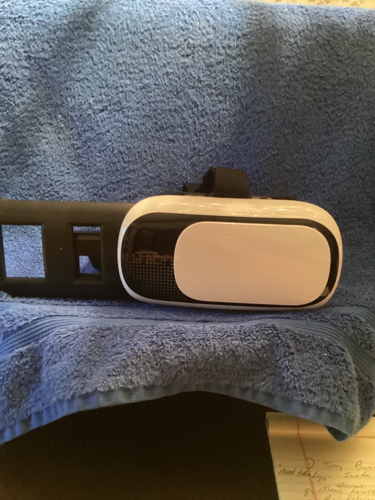 Wireless Gear Plastic Virtual Reality Headset White 3 D Experience