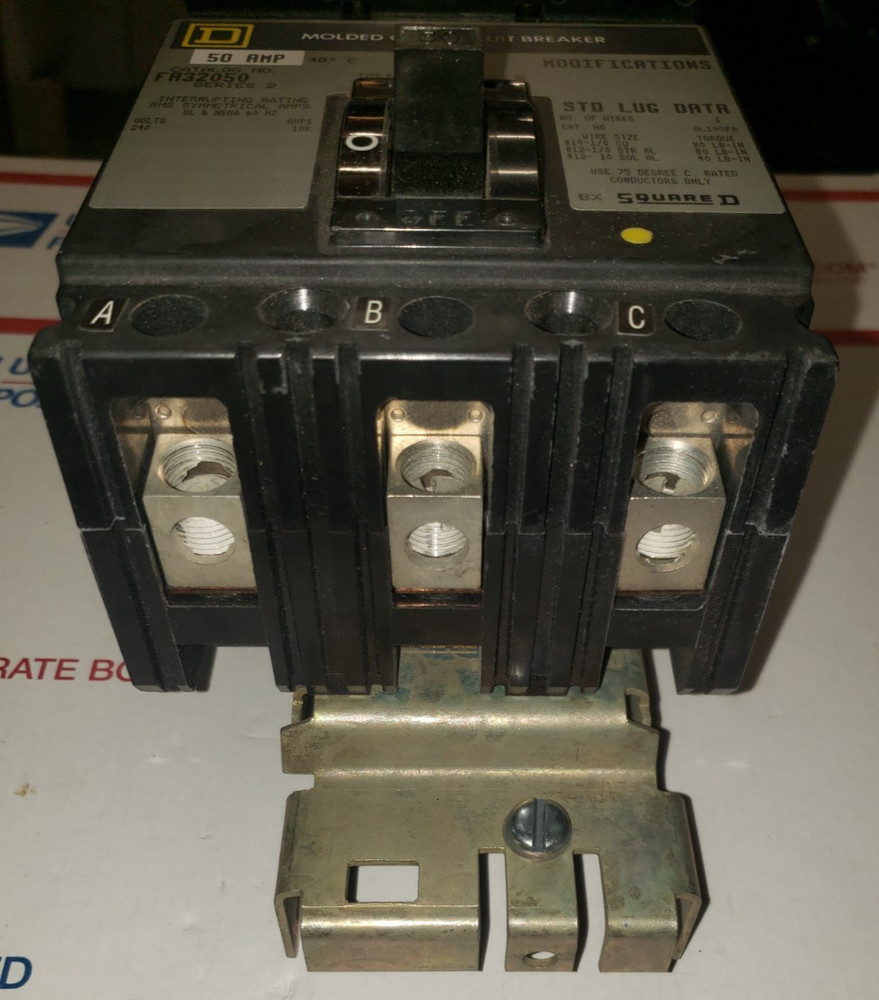SQUARE D CIRCUIT BREAKER FA32050