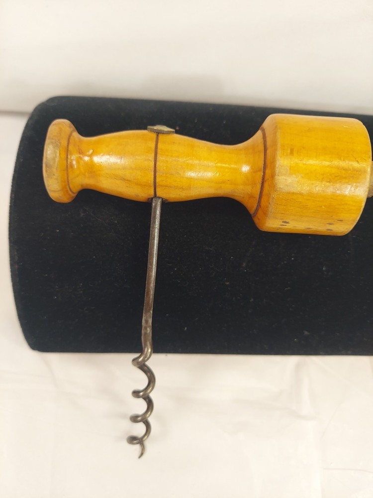Treen handle comes in good condition consider late 19th century Corkscrew