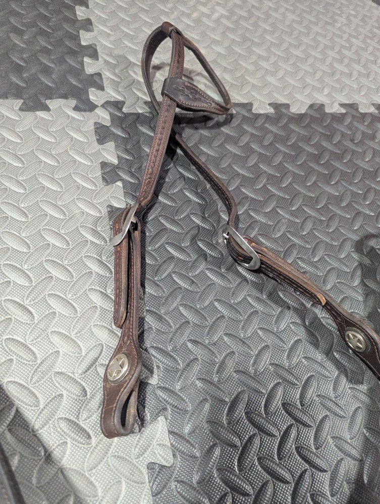 Amish Made Breast Collar W/Matching Headstall Barbed Wire Tooling