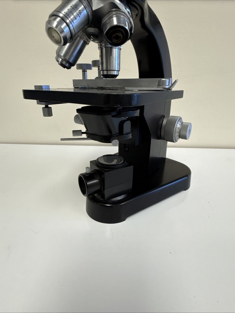 Untested ERNST LEITZ WETZLAR Binocular Microscope W/ 4 Objectives