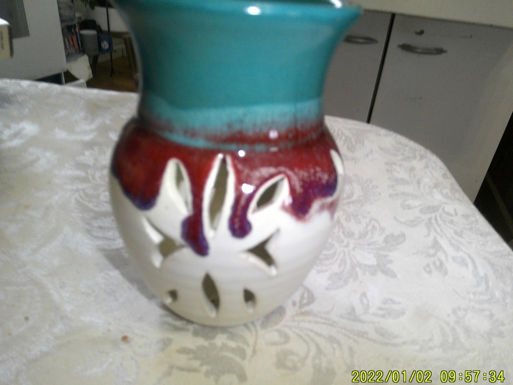 POTTERY LOOK VASE SILHOUETTE CANDLE BURNER COLORFUL DRIP PATTERN
