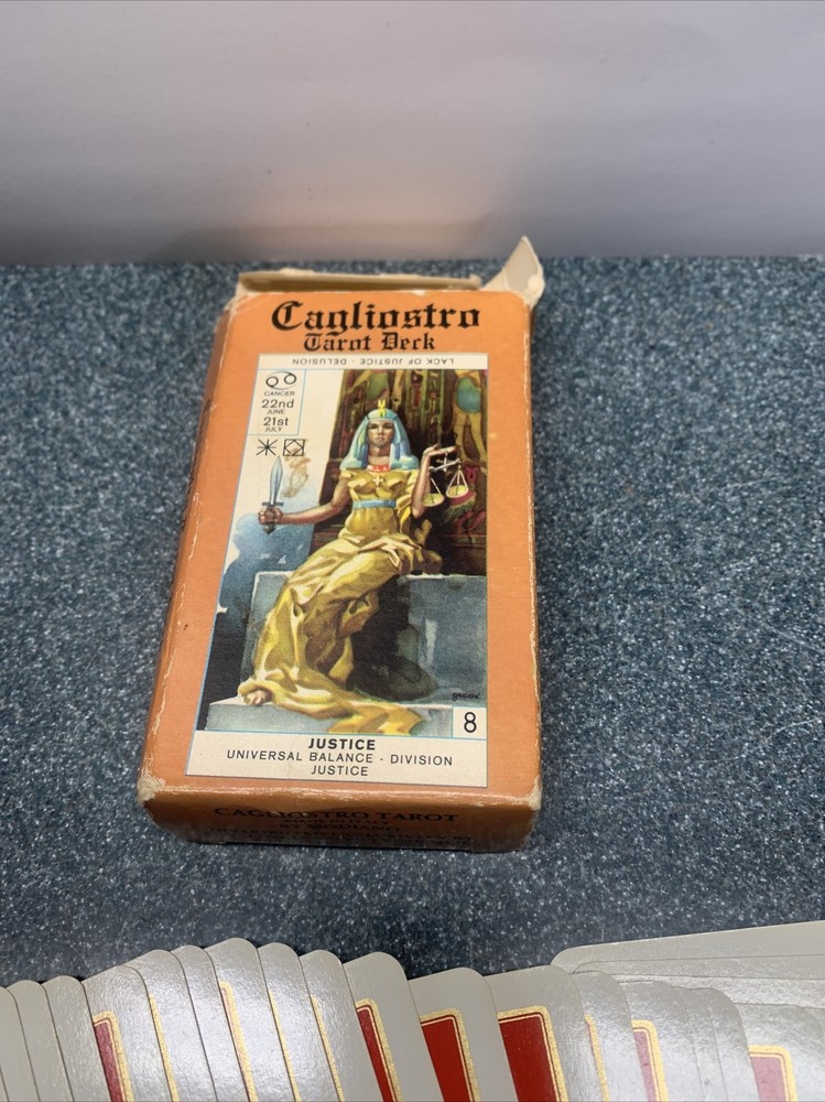 Cagliostro Tarot Deck Red back 1981, Complete