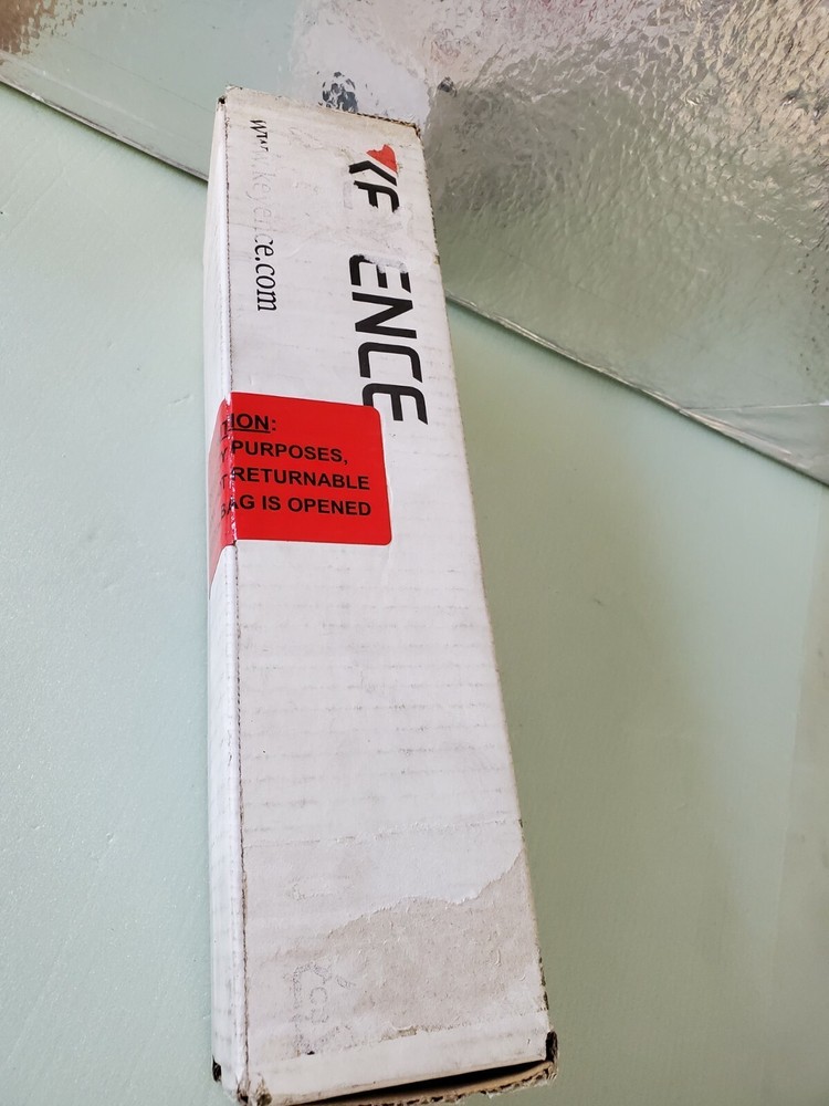 Keyence SL-V06L NEW IN BOX 1PC