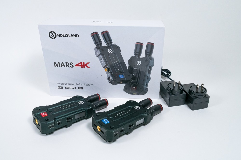 hollyland mars 4k wireless video transmitter and receiver system with packaging