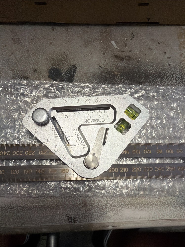 Professional Woodworking Triangle Angle Measurement Ruler Level and Protractor