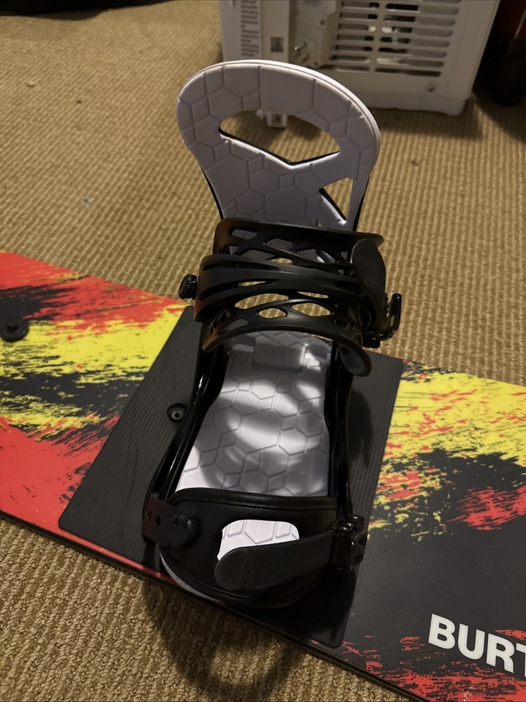 Burton Grom + Bindings 130cm Slightly Used