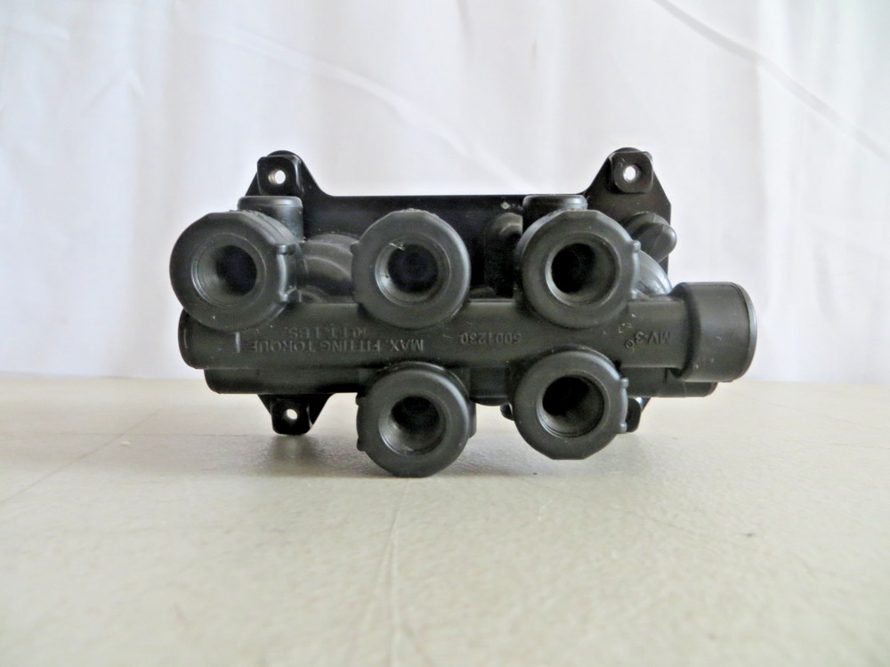 Bendix 800516 Mv 3® Air Brake Manifold Control Dash Valve