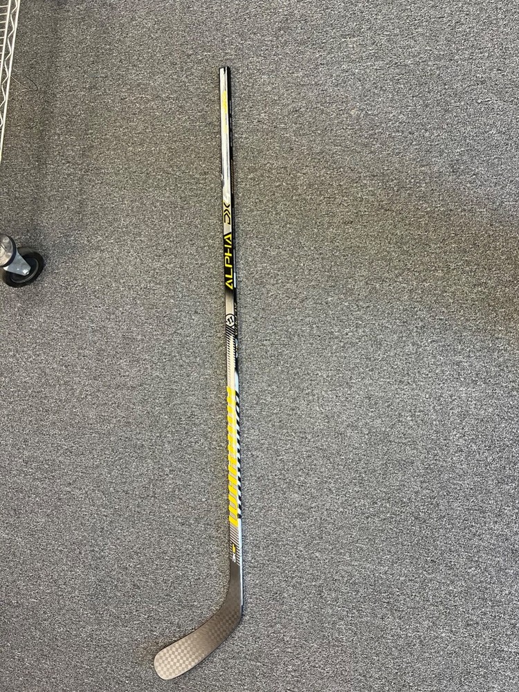 Alpha DX4 Intermediate Composite Hockey Stick 63 Flex
