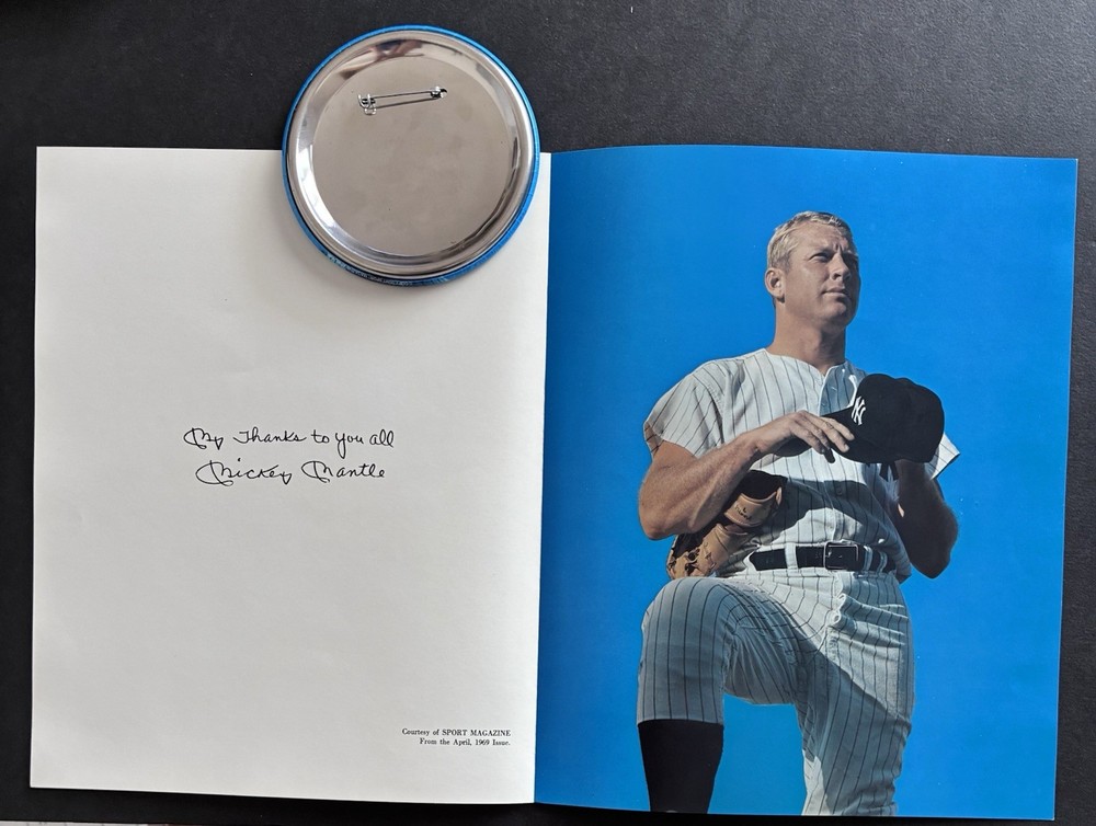 MICKEY MANTLE 1969 "A DAY TO REMEMBER" OFFICIAL PROGRAM AND 4" DIA. PIN