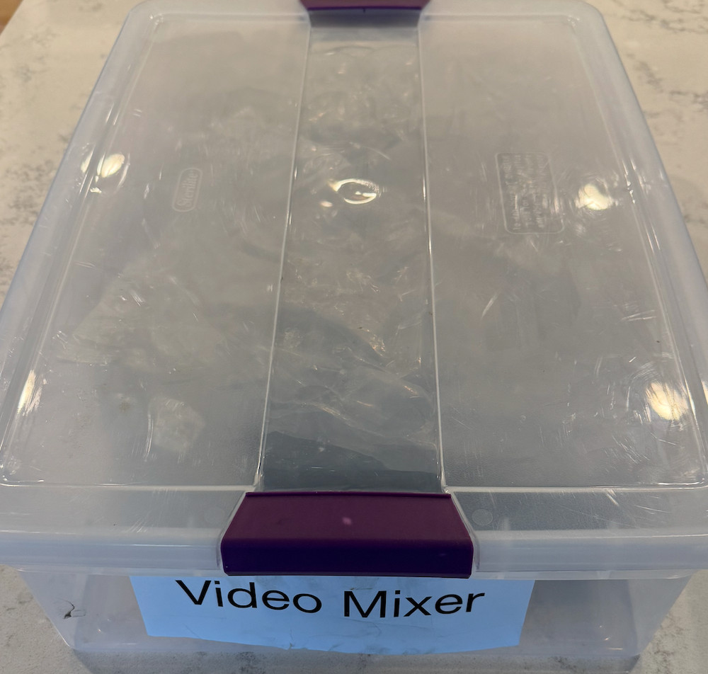 Roland V-40HD Multi-Format Video Switcher