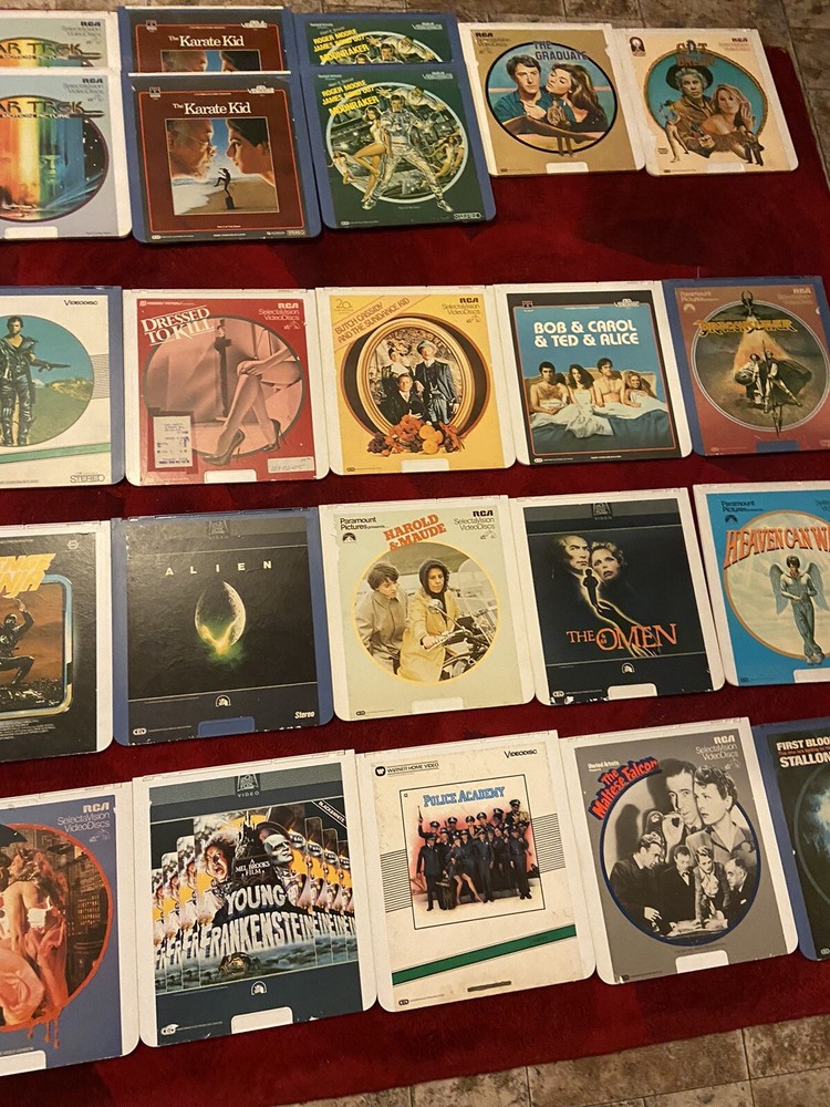 RCA Selectavision VideoDisc Player SFT W 100 System Powers On Untested + 45 DISC