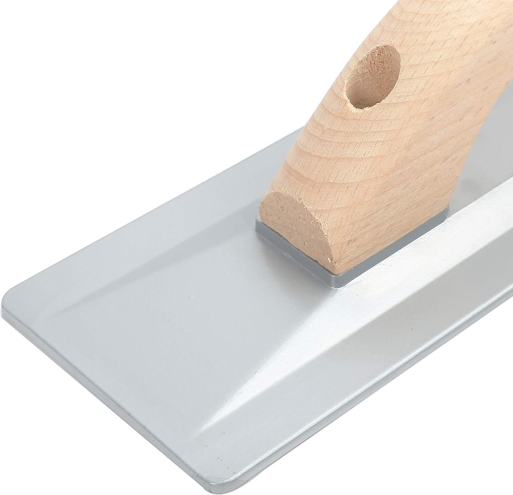 Goldblatt 16 Inch Cast Magnesium Bevel End Float With Smooth Wood Handle
