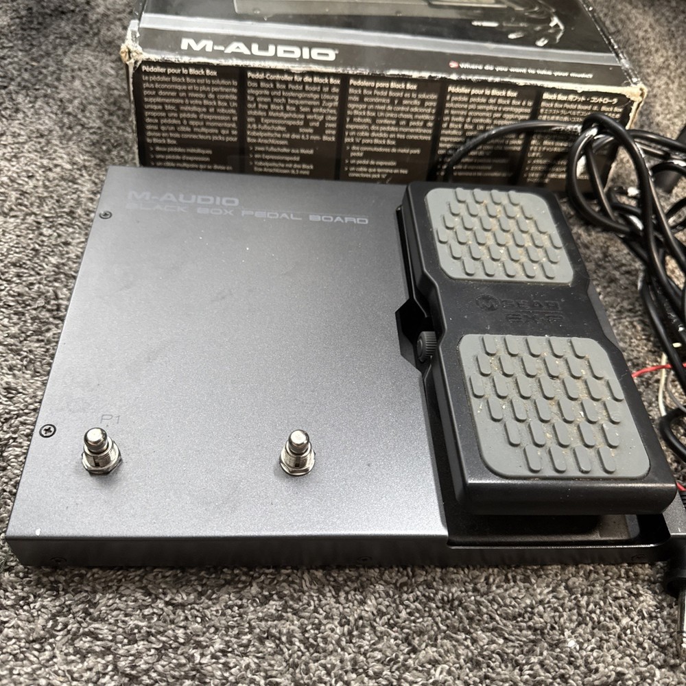 M-Audio Black Box Pedal Board New