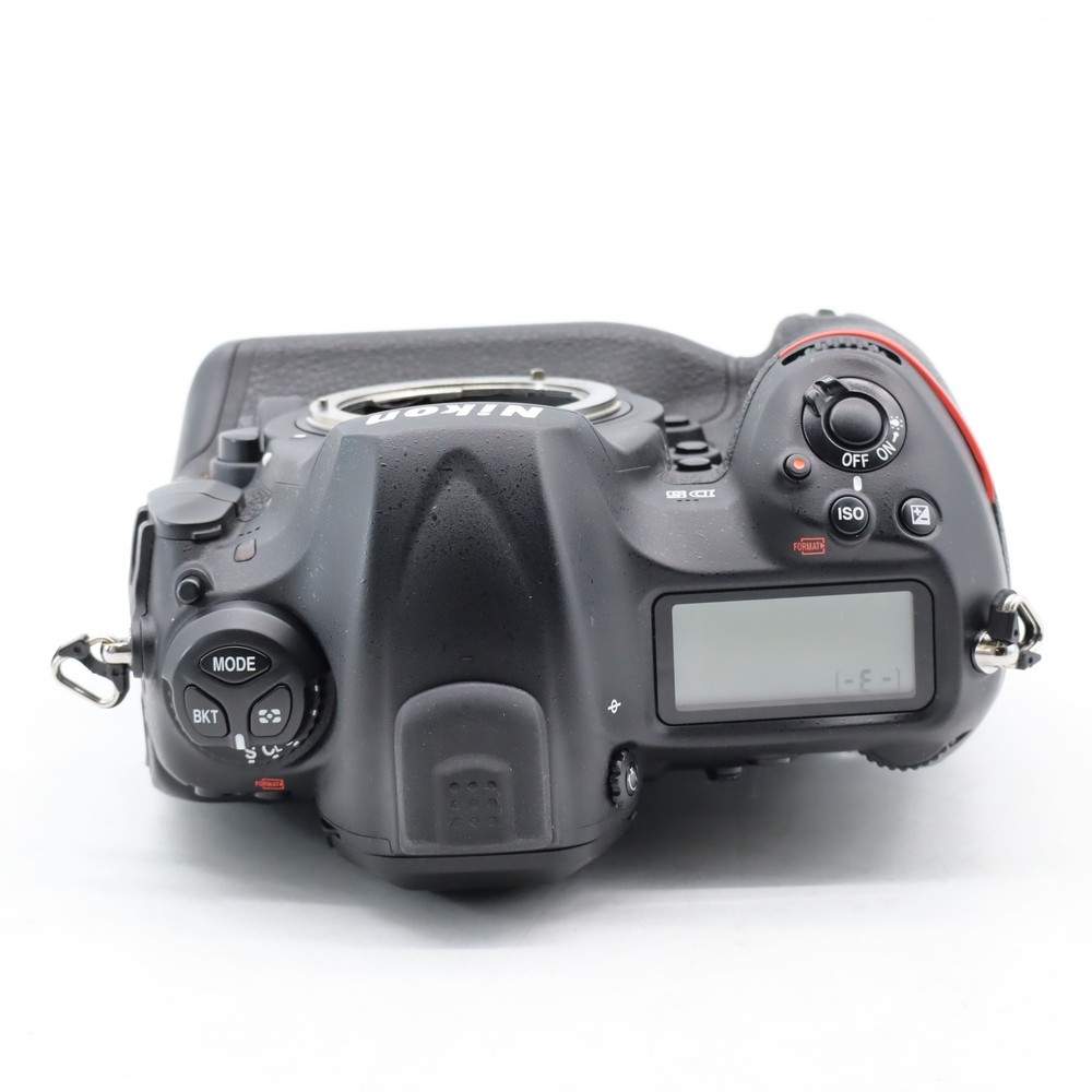 Nikon D5 (XQD-Type) (Shutter Count:57206)