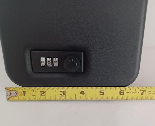 STACK-ON PORTABLE SECURITY CASE PC-95C-18 Combination Lock Protect Valuables