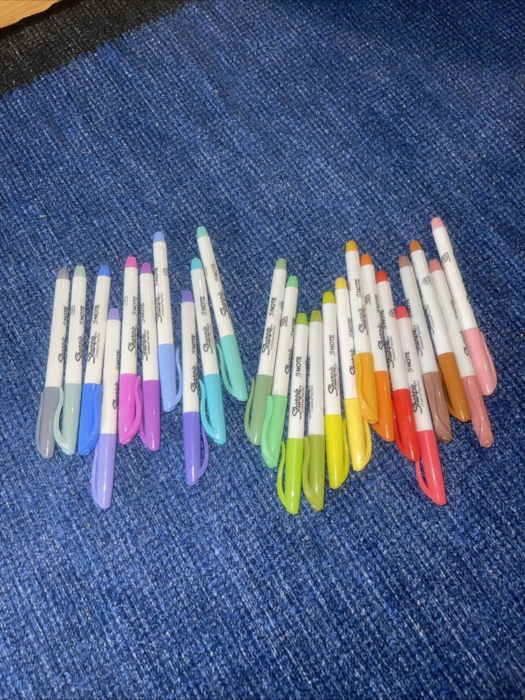 LOT OF SHARPIE S-Note Creative MarkersHighlighter Chisel Tip, 24 Count