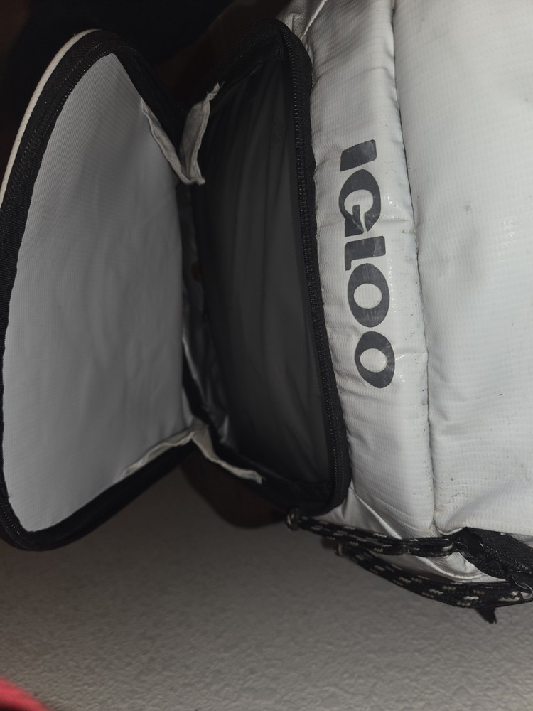 Ballistics Igloo Marine 32 Can Cooler Backpack