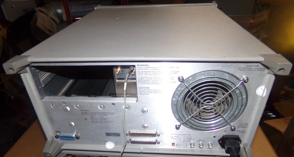 Hewlett Packard 70004a Mainframe With 70902A IF Section