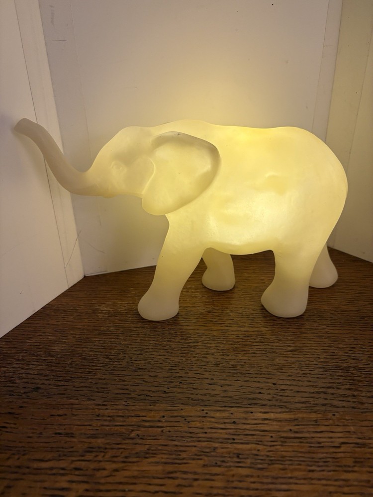 Plastic Elephant Dresser Top Night Light