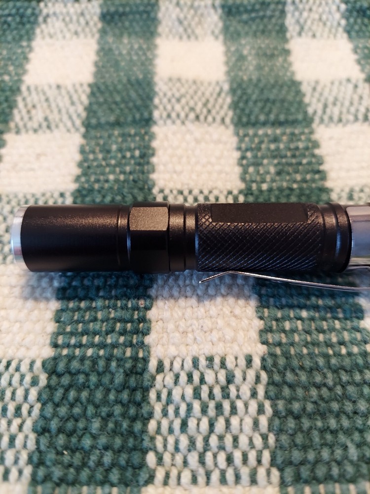 Micro Mini (1)Mode Waterproof 100LM Pocket LED Flashlight Zoomable LED Penlight