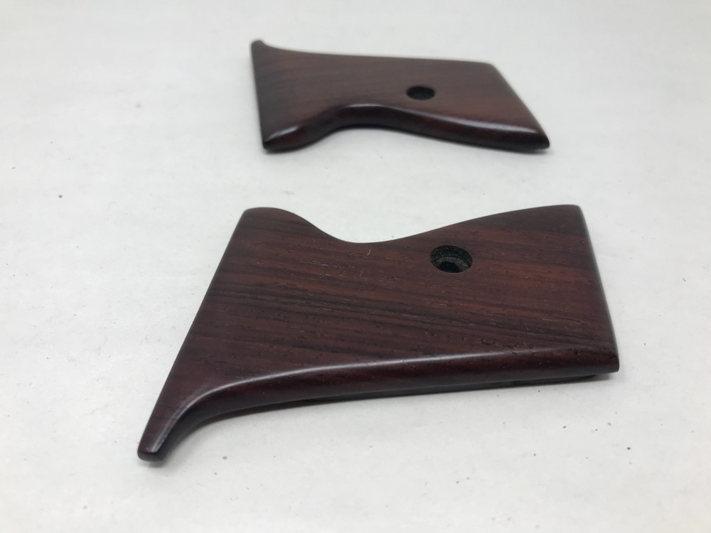 Mauser Werke AG Model HS 32 cal. Grips