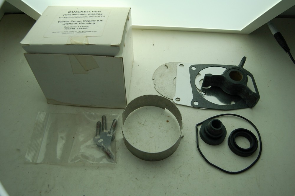 NEW GENUINE MERCURY QUICKSILVER 802504 WATER PUMP SERVICE KIT W/O HOUSING OEM