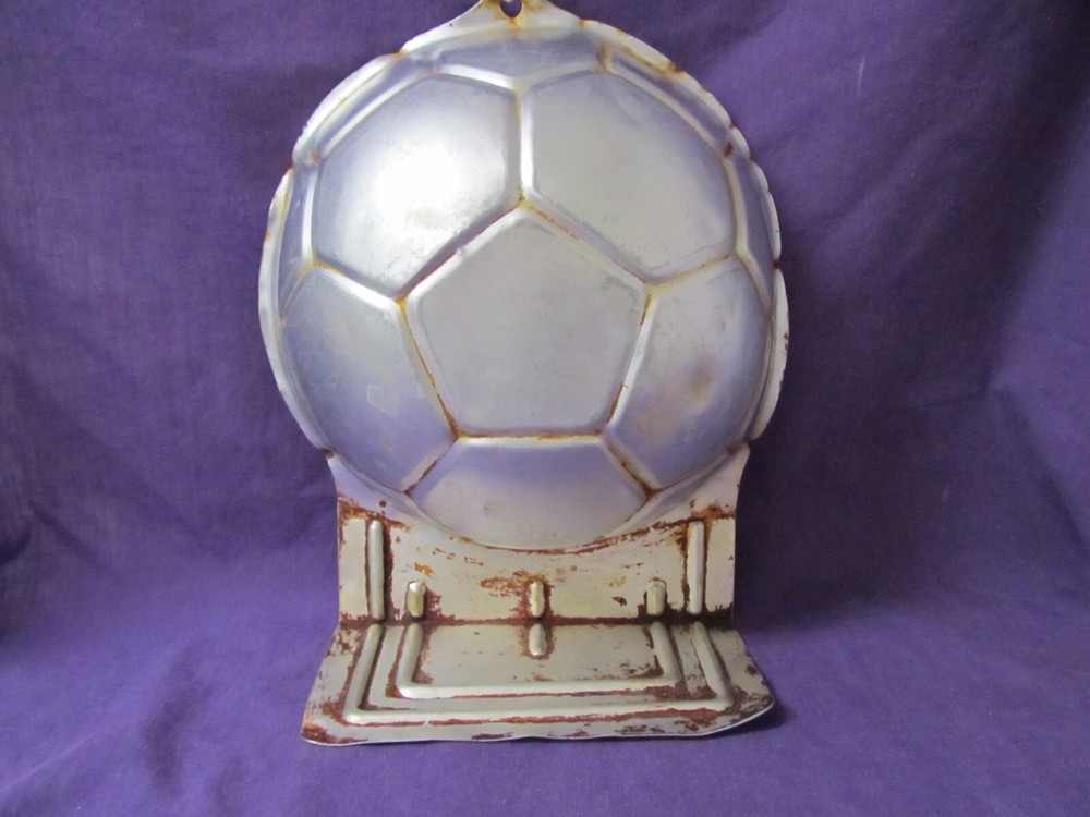 Used Soccer Ball shaped cake pans