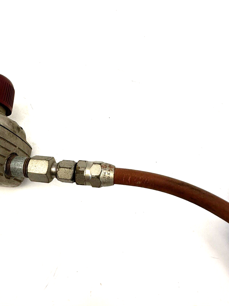 DeVILBISS Air regulator and water separator and hose
