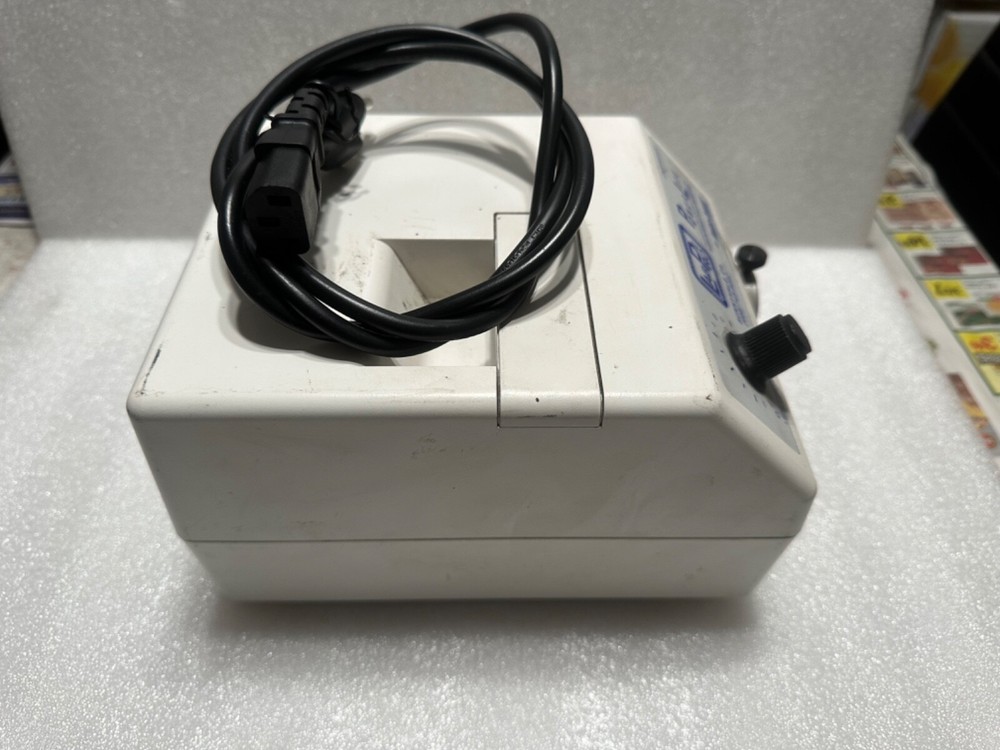 DOLAN-JENNER M4402 LabPro Powerlite High Intensity Illuminator