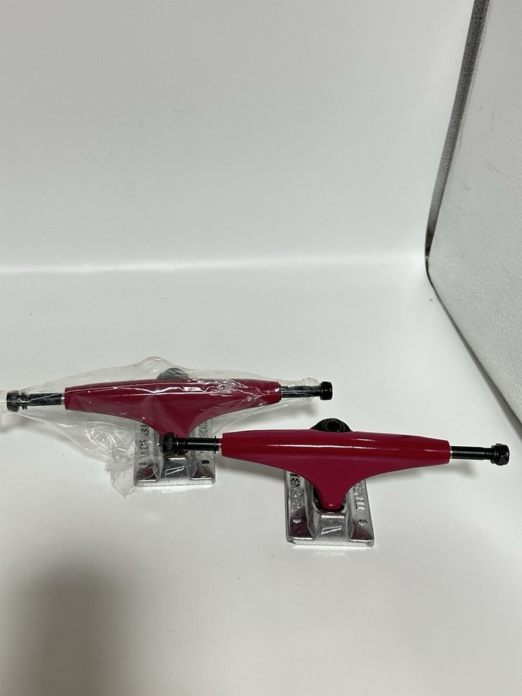 TENSOR REG ALLOY 5.25 CRIMSON/RAW TRUCKS SET