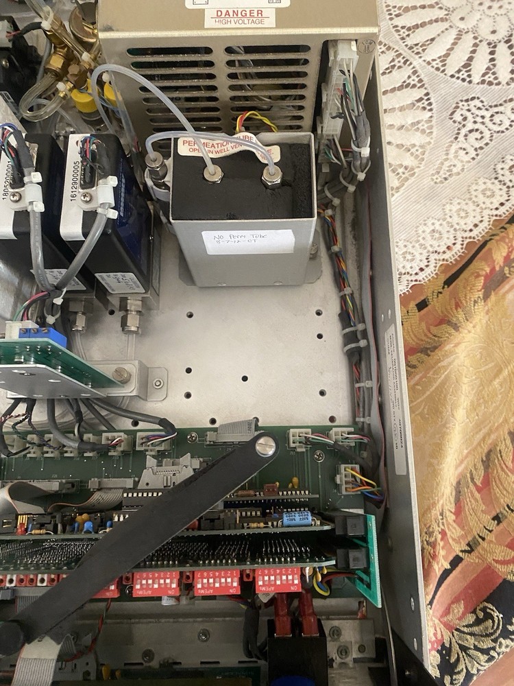 Teledyne Instrument API Dynamic Dilution Calibrator Model 700 Powers On See Desc