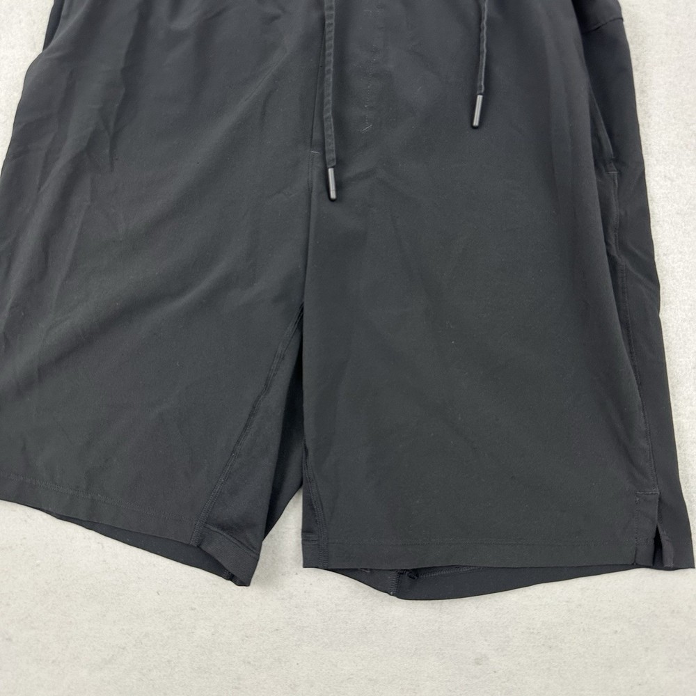 Lululemon Shorts Men Small Black Solid T.H.E Drawstring Pockets Linerless S
