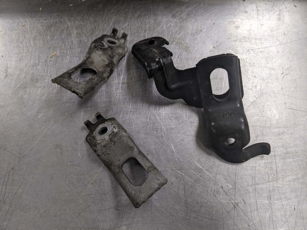 Engine Lift Bracket From 2011 Chevrolet Cruze 1.4